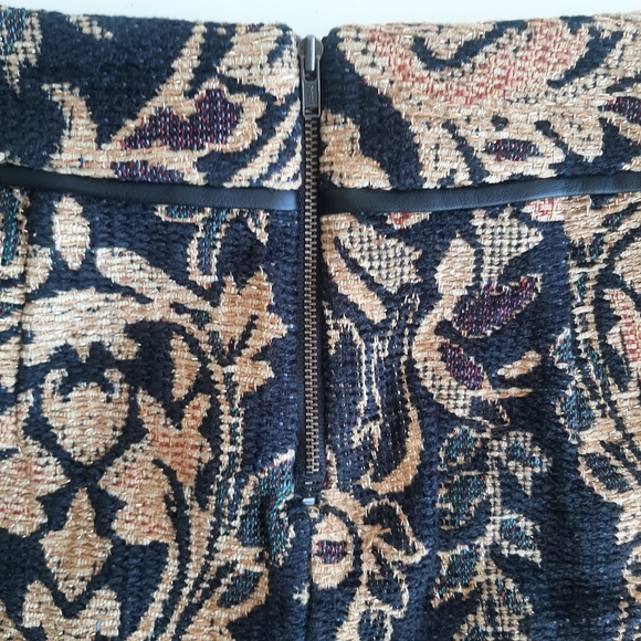 ❌ SOLD - Free People Winter Warrior Brocade Mini, Size 2 - Picture 8 of 11